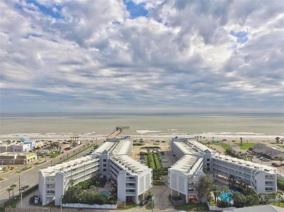 Gypsea Blu Beach Condo Steps To The Beach Galveston Exterior photo